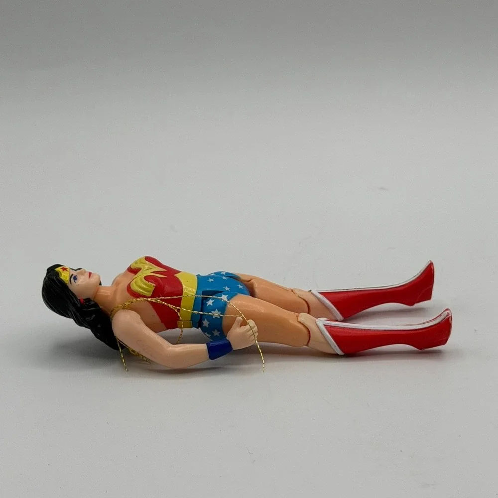 Vintage 1984 Kenner DC Super Powers Wonder Woman Action Figure with Lasso